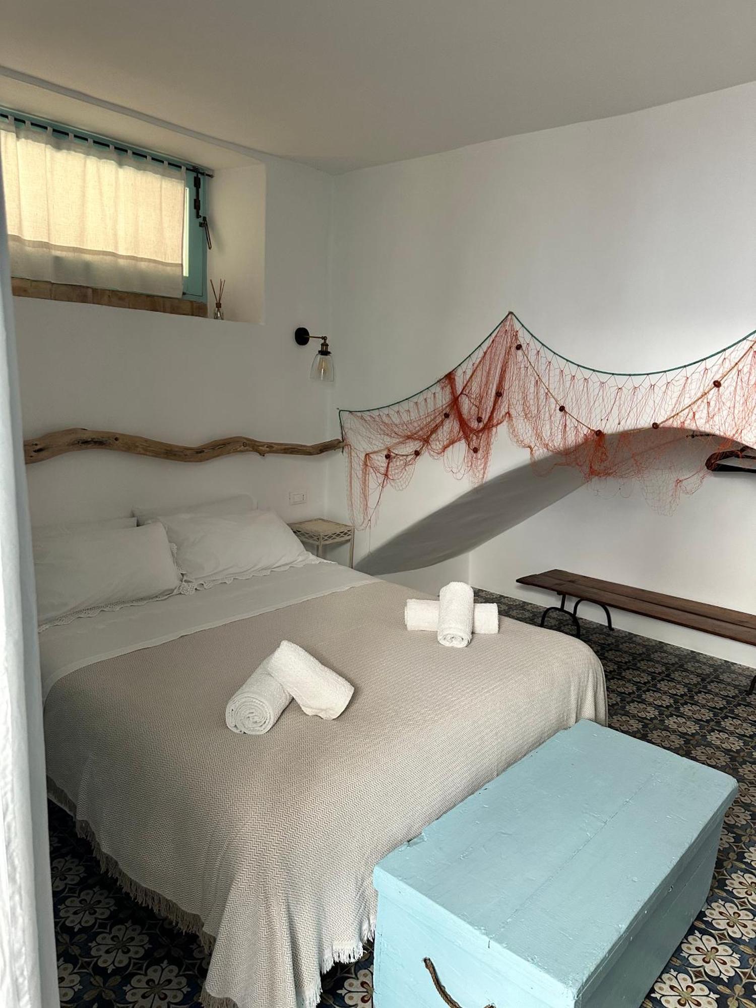 Antica Dimora Santa Marina Salina Bed & Breakfast Ngoại thất bức ảnh