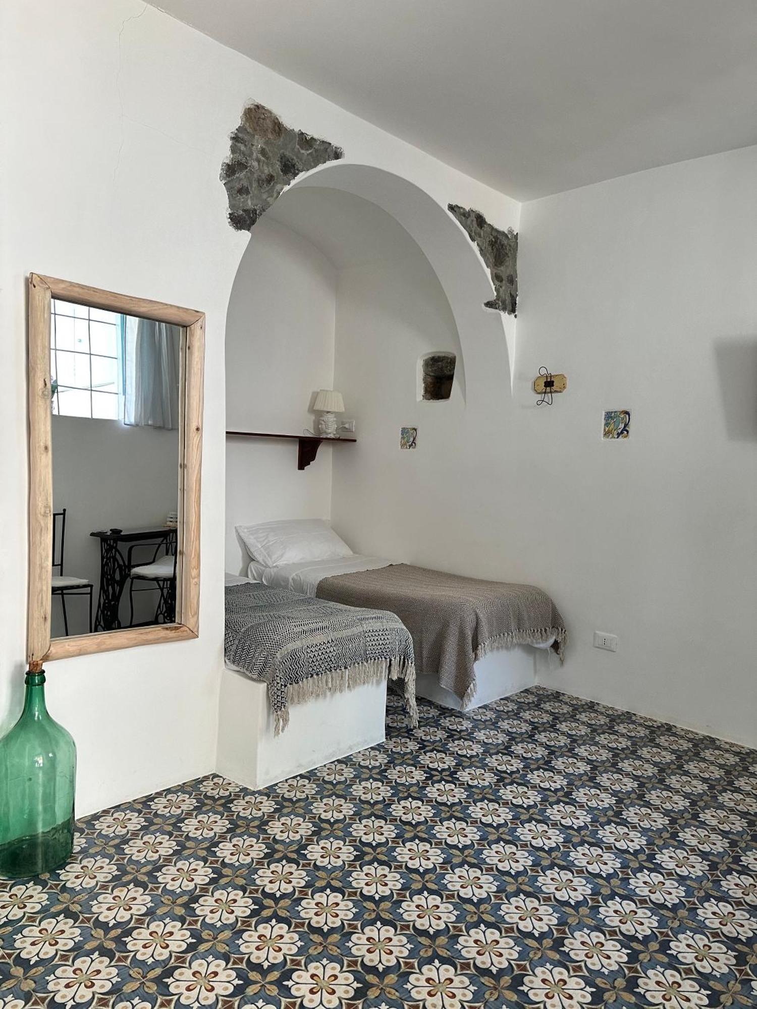 Antica Dimora Santa Marina Salina Bed & Breakfast Ngoại thất bức ảnh